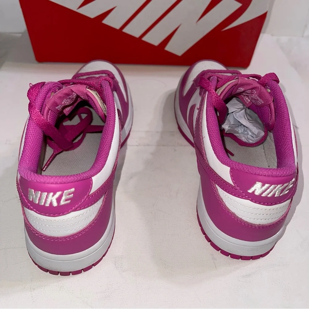 Nike‎ Dunk Low BG Active Fuchsia Size 6.5Y